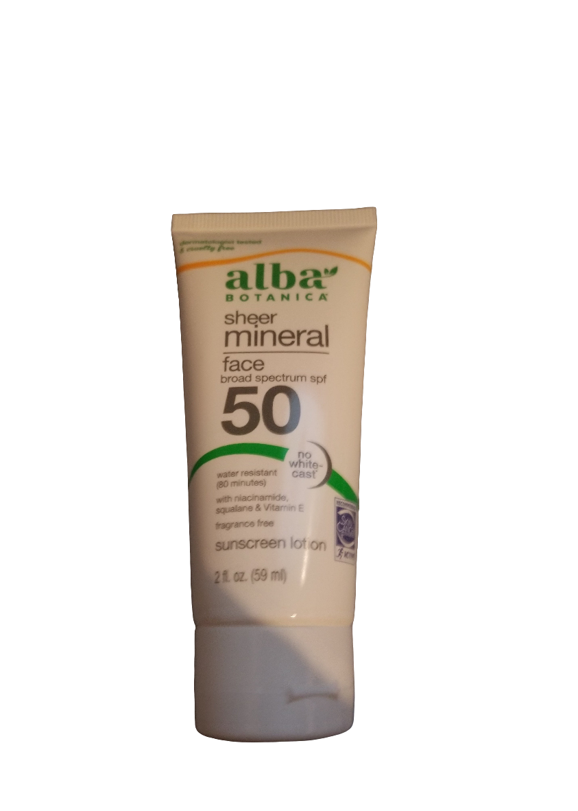 ALBA BOTANICA Sheer Mineral Face Broad Spectrum spf 50