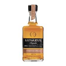 LUNAZUL Tequila Añejo 750ml.