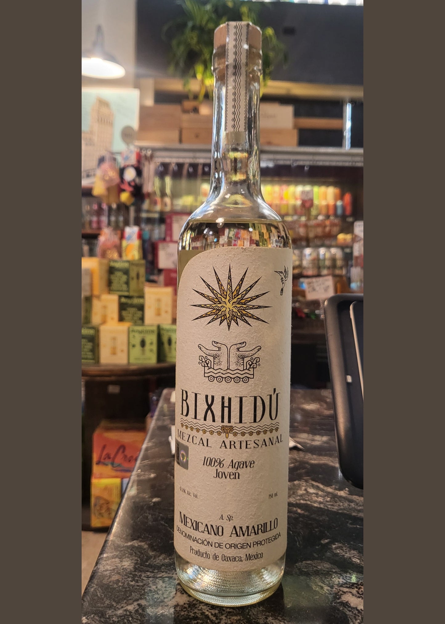 BIXHIDU MEZCAL 100% Joven Mexicano Amarillo 42.8%